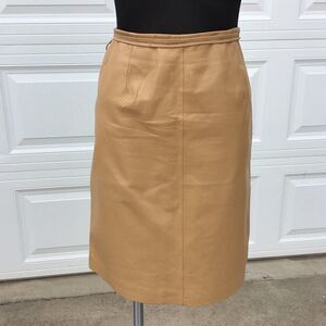 Newport News Vintage Leather Butternut Color Skirt Size 12